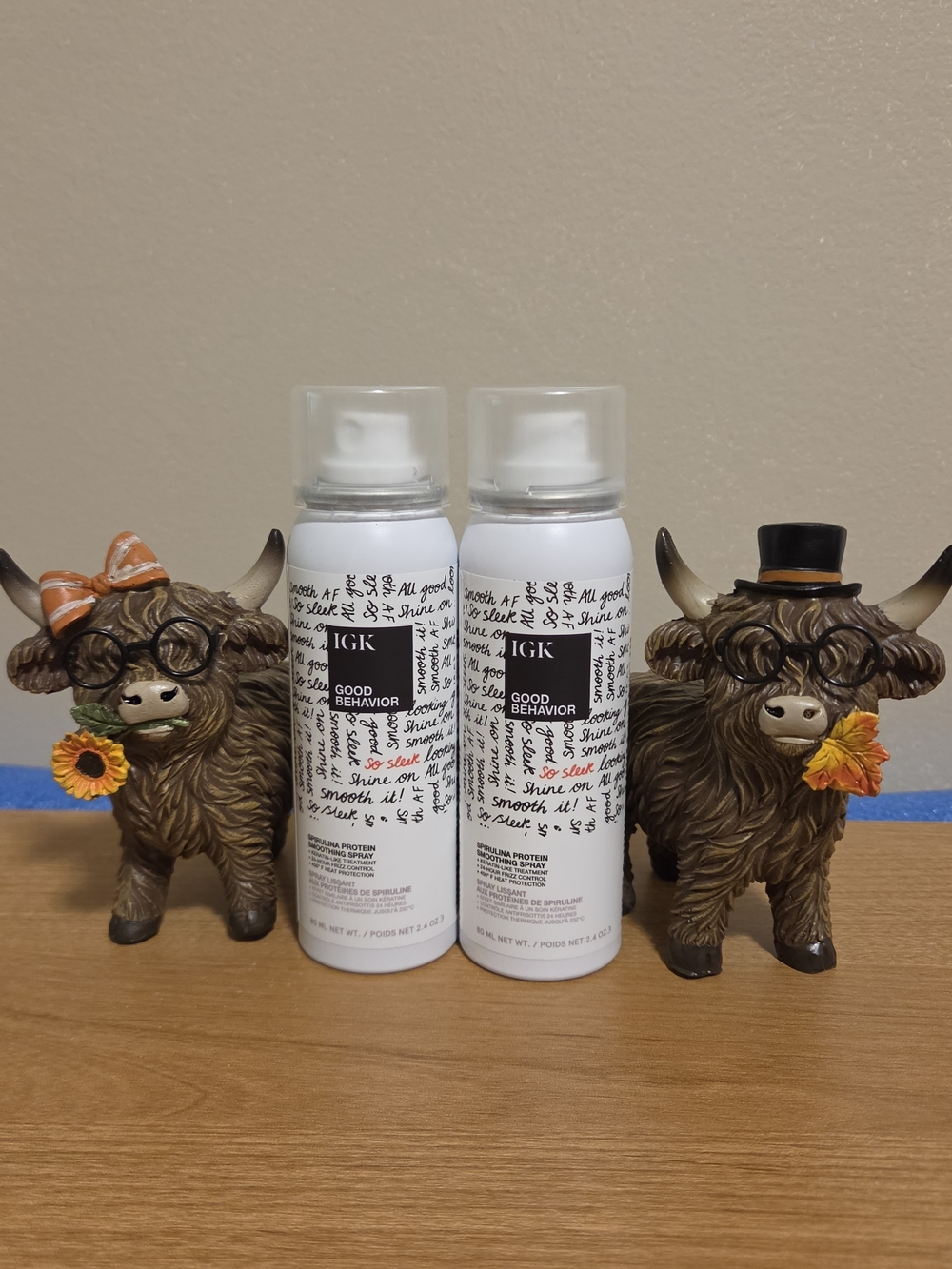 2-IGK Good Behavior Smoothing Spray - White